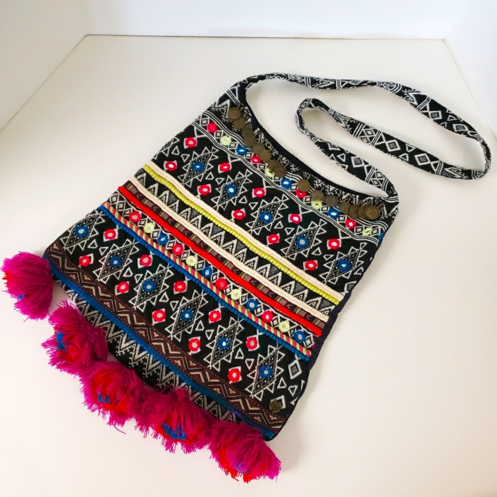 NWOT Billabong Boho Hippie  Crossbody Handbag Purse Unique Vintage Rare